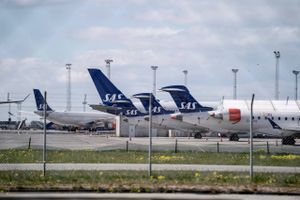 SAS-piloternes strejke er et stort tilbageslag for SAS' muligheder for at rejse nye penge, vurderer investorer. Der skal gøres op med dyre ansættelsesaftaler, før SAS kan blive en god investering, lyder det.