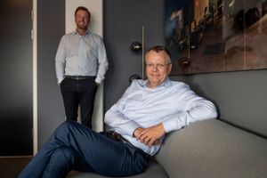 Jacob Brunsborg (tv.) kører i Lars Larsen Group parløb med selskabets direktør, Jesper Lund. Foto: Joachim Ladefoged.     