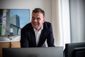 I modsætning til konkurrenterne Nordea og Jyske Bank giver Danske Bank ikke alle privatkunder med indlånskonti renter af deres opsparing. Forbrugerrådet Tænk er kritisk. 