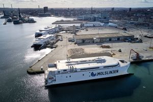 Kapitalfonden Polaris har solgt Molslinjen til EQT. 