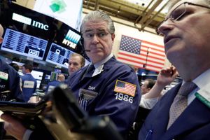 Aktiehandler Daniel Krieger på arbjede på New York Stock Exchange. Foto: AP Photo/Richard Drew.