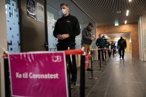 Virksomheder skal anmelde arbejdsulykker på stribe, fordi coronasmitte blandt virksomhedernes ansatte skal registreres som arbejdsulykke, medmindre smitte på arbejdspladsen kan udelukkes.