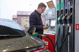I april hævede Skatterådet ekstraordinært kørselsfradraget på grund af skyhøje brændstofpriser. Alligevel har 2022 været en dyr fornøjelse for landets 1,2 mio. pendlere.