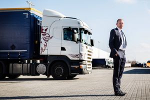 Højere fragtrater lagde en dæmper på bruttomarginerne i DSV, der i hård konkurrence med rivalerne har kæmpet for at få plads på de stopfyldte fly og fat i de travle vognmænd. Perioden mindede om det kaotiske transportmarked op til finanskrisen, siger topchefen.