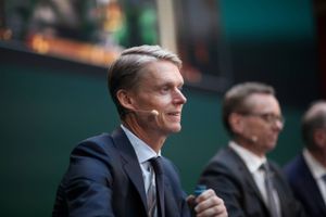 Kina, Rusland og menneskerettigheder var gennemgående temaer på den sidste generalforsamling for Carlsbergs adm. direktør Cees 't Hart, hvor manglende transparens var en gennemgående kritik.  