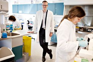 Regeringens foreslåede aktiesparekonto kommer ikke til at rykke det store for den danske biotekbranche, lyder det fra formand for Dansk Biotek Martin Bonde, der efterlyser mere favorable procentsatser og fokus på små og mellemstore virksomheder. Generelt er det dog positivt, at man gør noget for investorkulturen i Danmark, mener han og flere andre i industrien.