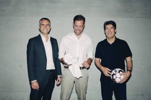 Fodboldikonet Michael Laudrup skal være en del af brandet de næste tre år.