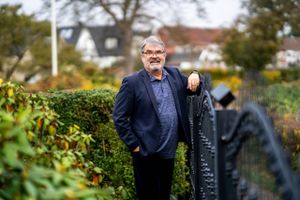 70 år fredag: Kenneth Ramstrup, der var direktør i Pandora, er god for et stort trecifret millionbeløb og bruger en del af sin tid på at investere.