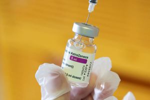 Det vil ikke have nogen større betydning for kontrollen med covid-19, hvis det gøres muligt frivilligt at modtage Astrazeneca-vaccinen, vurderer Sundhedsstyrelsen.