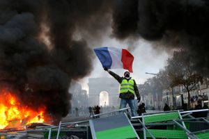 Ikke mindst "de gule veste" og demonstrationerne mod ulighed i Frankrig har fået World Economic Forum til at fokusere på at få den sociale dimension med i debatten om globalisering. Foto: AP/Michel Euler