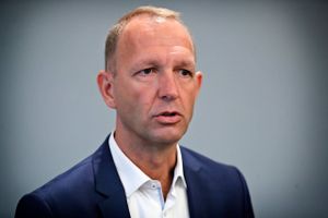Regeringens udspil om højere løn er et nyt lavpunkt, mener Jacob Holbraad fra Dansk Arbejdsgiverforening.