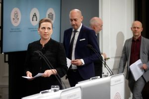 Her er fem nedslag fra coronapressemødet 17. december. Blandt andet et overblik over de restriktioner, som indføres lige om lidt.