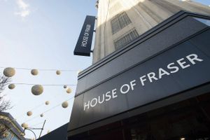 Den nye ejer af det kriseramte stormagasin House of Fraser, sportskæden Sports Direct, vil nu redde House of Fraser største butik i London, der ellers stod til lukke. Flere butiksredninger kan være på vej.