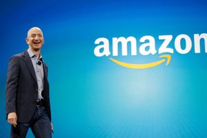 Amazon-stifter Jeff Bezos er blandt dem, der har kunnet se sin formue vokse under coronakrisen. Foto: Ted S. Warren/AP