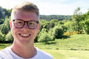 Unge har store ambitioner om, hvor de vil bo om 10 år – nemlig i storbyen. Glem det, siger boligøkonom, mens ungt par stadig håber på, at de ligesom mange andre kan få foden inden for på boligmarkedet.