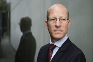 ATP har på ni måneder tabt 73 milliarder kroner. Pensionsordningens setup er for risikabelt, mener professor.