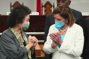 Kongresformanden Nancy Pelosis (th) besøg på Taiwan har yderligere forværret situationen mellem USA og Kina. Foto: Uncredited/AP/Ritzau Scanpix