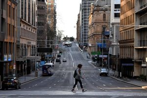 Finanscenteret i hjertet af Sydney ligger øde hen efter endnu en nedlukning - denne gang på grund af den aggressive delta-variant. Foto: AFP/Saeed Khan 