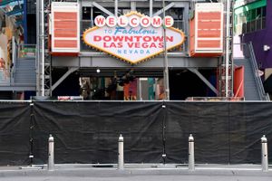 Adgangen er spærret til Downtown Las Vegas. Nedlukningen vil vare frem til den 22. april. Foto: AP/Getty Images/Ethan Miller