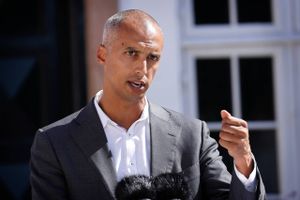 En stor økonomisk plan, som skal få sagsbehandlingstiderne ned hos landets pressede domstole, er udskudt til 2023. Vorherre bevares, lyder meldingen hos Venstre.  