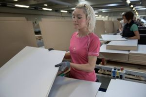 Møbelproducenten Tvilum havde i 2006 ca. 1.800 medarbejdere - antallet er nu omkring 800.