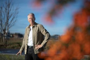Lars Marcher stod i mere end et årti i spidsen for medicoselskabet Ambu, men bruger nu en del af sin tid på at hjælpe en af de store konkurrenter. Uproblematisk, lyder det fra hovedpersonen selv.