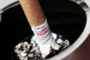 Det kommer som en overraskelse for Andreas Rudkjøbing, der er formand for Lægeforeningen, at Lægernes Pension har investeret i selskaber, der er involveret i tobak.