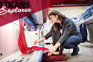 En strikvirksomhed i Herning har trodset branchens trends og holdt fast i en dansk tekstilproduktion. 