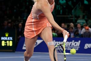 På vejen ned til nummer 25 på verdensranglisten er Caroline Wozniacki blevet overhalet af spillere, der på ingen måde er frygtindgydende. Foto: Julie Jacobson/AP