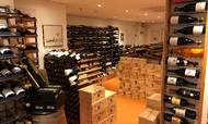 En flaske fransk vin er blevet solgt for rekordhøje 558.000 dollars på en auktion i New York. Arkivfoto: Østjysk Vinforsyning