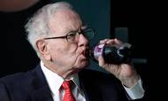 Warren Buffett skiftede fra Pepsi til Cherry Coke for mange år siden og købte samtidig aktier i Coca-Cola. Det har han ikke fortrudt. Foto: Nati Harnik.