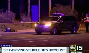 Ulykken i Phoenix i Arizona i marts 2018 var den første, hvor en selvkørende bil kørte en fodgænger ihjel. Nu er chaufføren i bilen sigtet for uagtsomt manddrab. Foto: AP