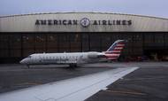American Airlines kan se frem til et økonomisk løft i form af en føderal lånepakke. Foto: AP Photo/John Minchillo, File