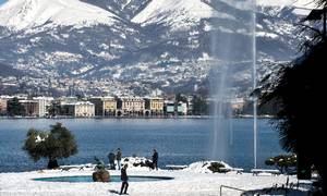 Luganosøen, som Ib Nymark Hegelund bor i nærheden af, ligger i det sydøstlige Schweiz, hvor befolkningen taler italiensk. Foto: AP/Francesca Agosta
