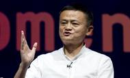 Alibaba-skaberen og topchefen Jack Ma, en af Kinas rigeste mænd, er faldet i unåde efter kritik af de kinesiske myndigheder. Nu skal Alibaba sælge medieaktiver fra. Foto: AP Photo/Firdia Lisnawati