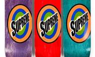 Det var "decks" fra producenten Supreme, der blev solgt på auktionen. Decks er det bræt man står på på et skateboard og de sælges uden hjul. foto: Sotheby's.