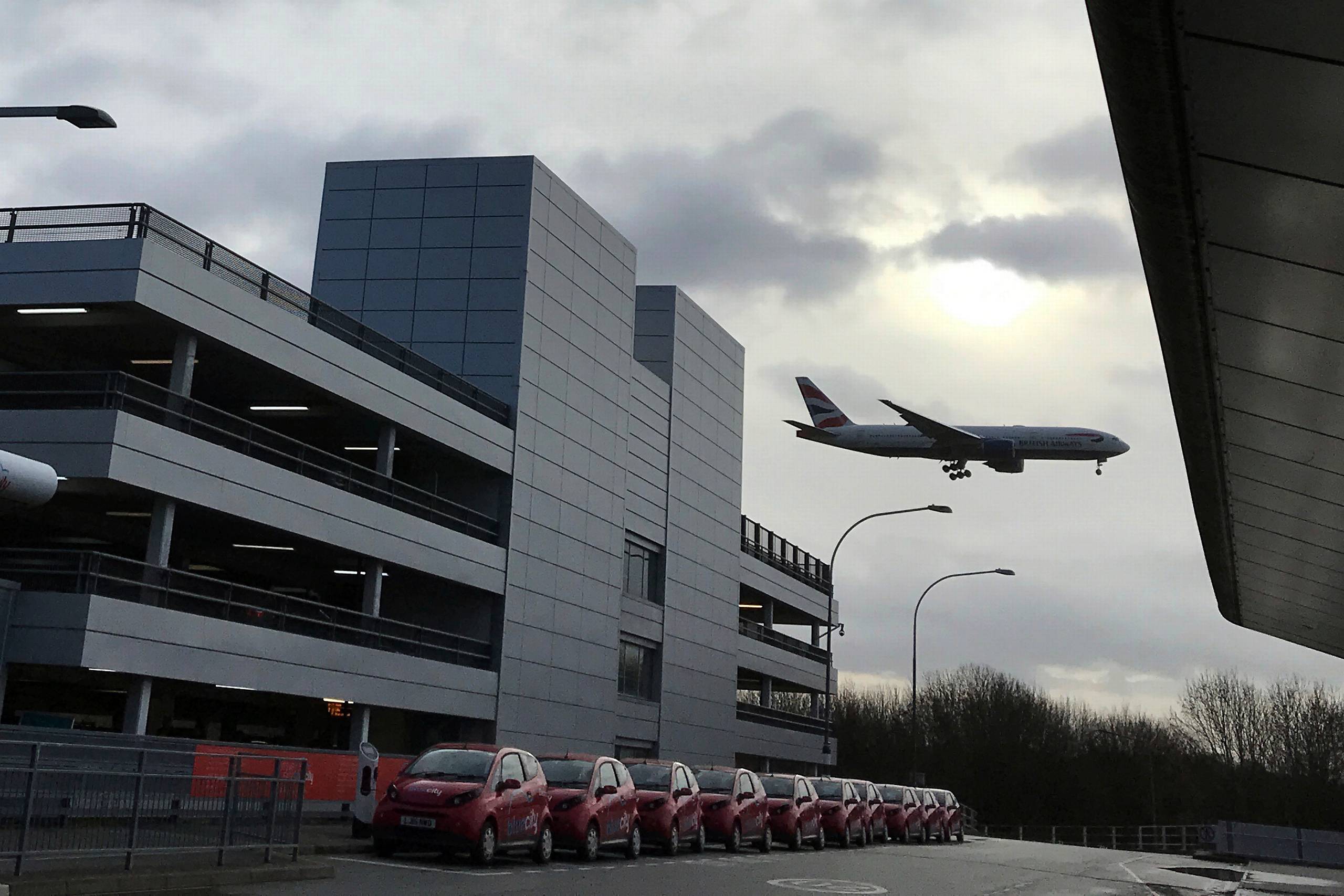 Der skal investeres milliarder i London Gatwick de kommende år. Foto: AP Foto/Kirsty Wigglesworth