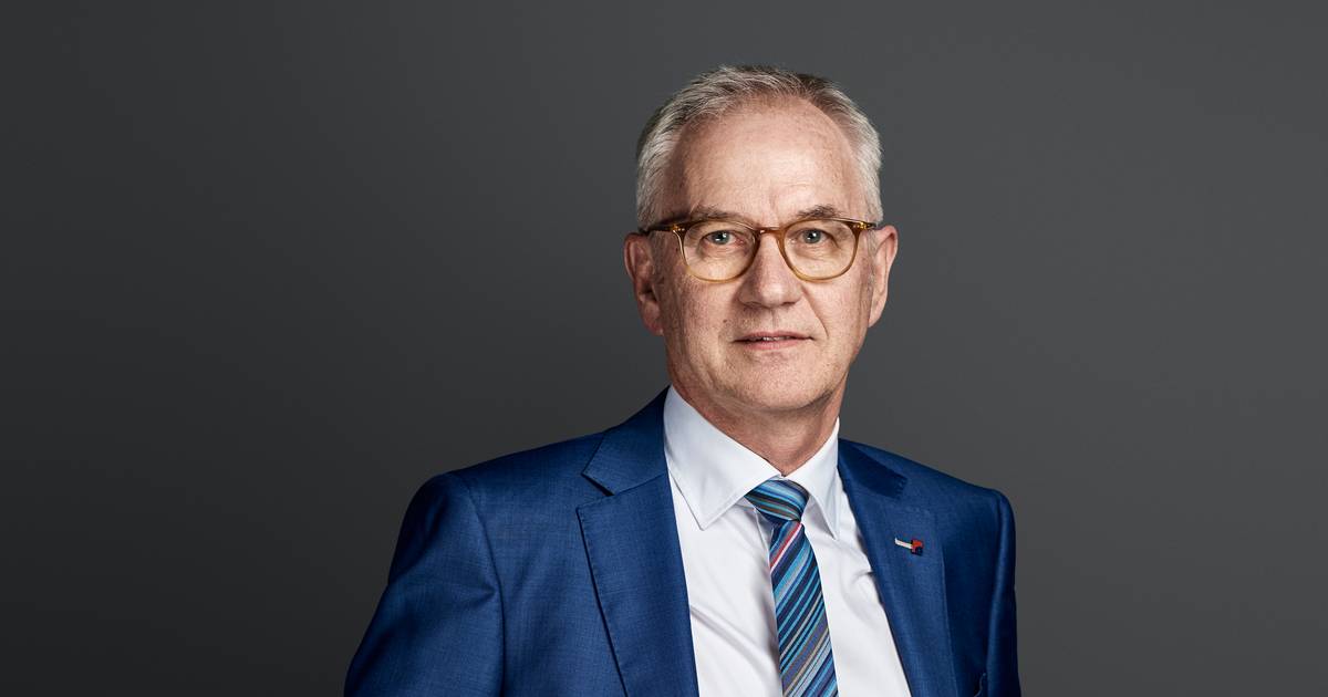 Rokade i storbank: Direktør stopper efter 22 år på toppost - Finans