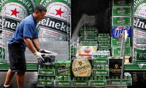 Heineken er en af de bryggerier, der har fabrikker i det nordlige Mexico. Foto: Mark Lennihan/AP/Polfoto
