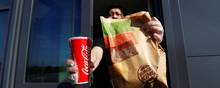 Take away har fået en større betydning for Burger King i Danmark under krisen. Og det kan det meget vel fremadrettet, mener burgerkædens marketingschef. Foto: REUTERS/Jason Cairnduff