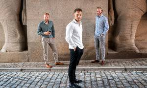 Rasmus Bruus Larsen (tv.) står sammen med Kasper Bondegaard Pedersen og Frederik Kiel bag Make Influence. Foto: Stine Bidstrup.
