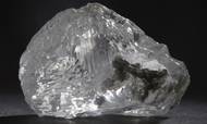 Fra naturens side er diamanter rå om bulede, men en slibning gør underværker. Foto: Sotheby's