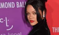 Rihanna har lavet hits som "Umbrella", Only Girl (In the World)" og "We Found Love". Men har hendes kosmetikbrand Fenty Beuty gjort hende til en af de rigeste kvindelige iværksættere i USA. Foto: Angela Weiss / AFP