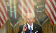 Joe Biden har besluttet, at amerikanerne skal stikkes en tredje gang. Foto: AFP/Alex Wong