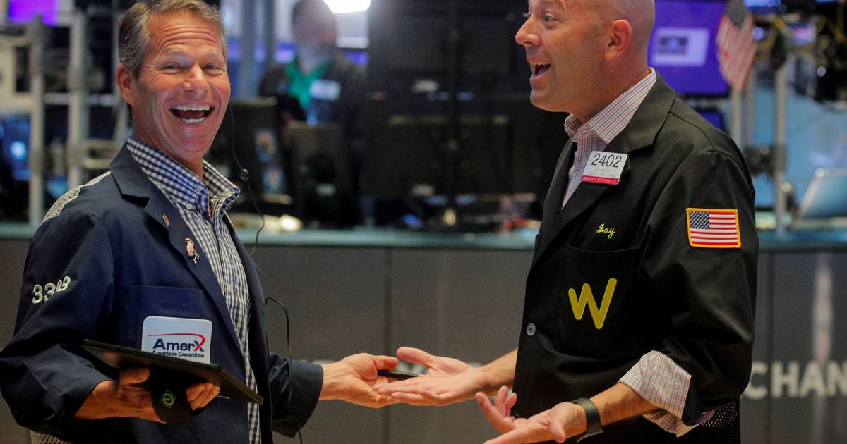Jagten på afkast banker til investeringsforeningernes formue - Finans