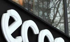 Ecco har lukket ned for interviews og lukket for kommentarer på selskabets sociale medie-kanaler. Efter beslutningen om at fortsatte salget i Rusland har Ecco været ramt af hård kritik. Foto: Jens Kalaene/picture-alliance/dpa/AP Images
