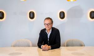 Klaus Høeg-Hagensen er adm. direktør i designvirksomheden Gubi. Han har en fortid i mediebranchen, hvor han blandt andet har været direktør i Egmont. Foto: Stine Bidstrup