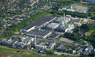 Katalysator-fabrikken i Frederikssund står til at lukke, hvis Rusland eller Vesten lukker for gaseksporten fra først- til sidstnævnte. Foto: Haldor Topsøe/PR