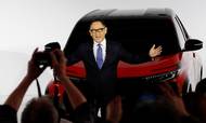 Toyotas direktør, Akio Toyoda, under lanceringen af firmaets strategi for elbiler den 14. december. Toyota har længe været temmelig skeptisk omkring batteridrevne elbiler, men lader til langsomt at have taget konceptet til sig. Foto. Kim Kyung-Hoon/Reuters/Ritzau Scanpix
