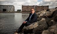 Partner i Copenhagen Infrastructure Partners, Michael Hannibal, tror så meget på selskabets storstilede havvindplaner, at han tør garantere, at de første møller leverer strøm allerede i 2027.  Foto: Sofia Busk